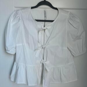 White stradivarius blouse with bow